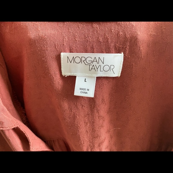 Tie Front Blouse - Picture 3 of 3